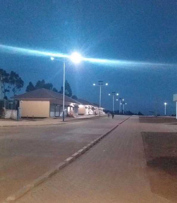 万宁市非洲科特迪瓦太阳能路灯工程